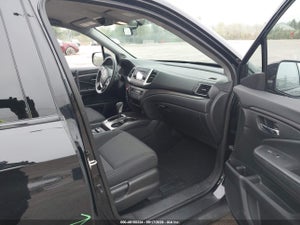 2017 HONDA RIDGELINE SPORT