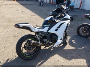 2016 KAWASAKI EX300 B