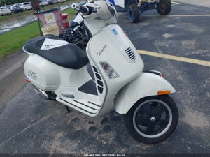 2012 VESPA GTS 300 SUPER