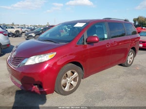 2017 TOYOTA SIENNA LE 8 PASSENGER