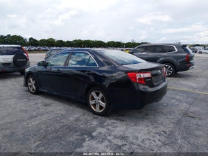 2013 TOYOTA CAMRY SE