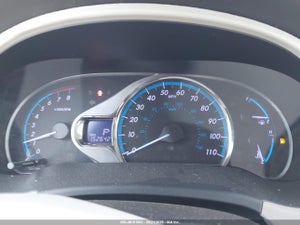 2011 TOYOTA SIENNA LIMITED