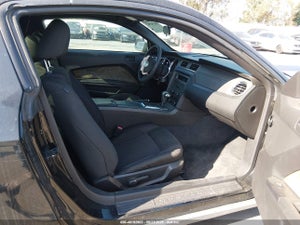 2011 FORD MUSTANG V6