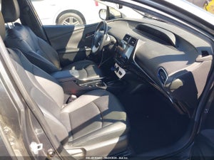 2017 TOYOTA PRIUS FOUR TOURING