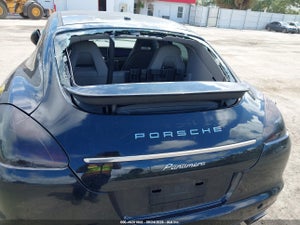 2011 PORSCHE PANAMERA 4