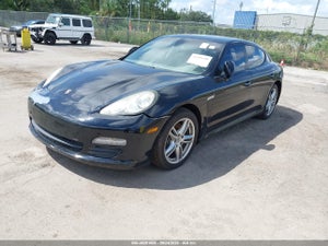 2011 PORSCHE PANAMERA 4