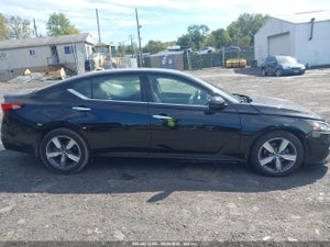 2022 NISSAN ALTIMA SL FWD