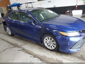 2018 TOYOTA CAMRY LE
