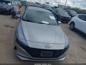 2022 HYUNDAI ELANTRA SE