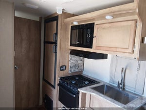 2017 GULFSTREAM VISTA CRUISER 17RKM TRAVEL TRAILER