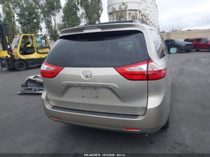 2017 TOYOTA SIENNA XLE 8 PASSENGER