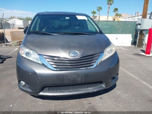 2017 TOYOTA SIENNA LE 8 PASSENGER