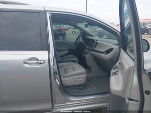 2018 TOYOTA SIENNA XLE 8 PASSENGER
