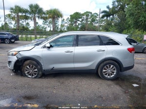 2017 KIA SORENTO 2.4L LX