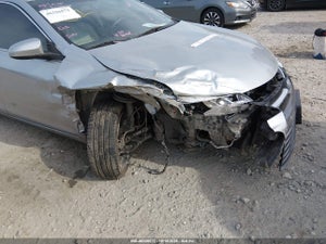 2017 TOYOTA CAMRY XLE V6