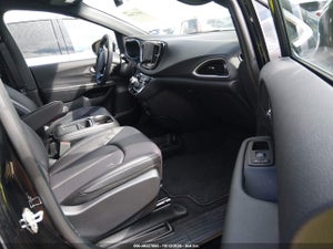 2027 CHRYSLER PACIFICA