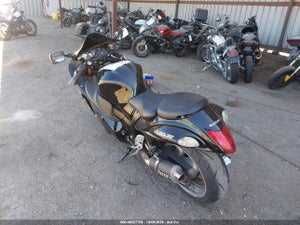 2019 SUZUKI GSX1300 RA