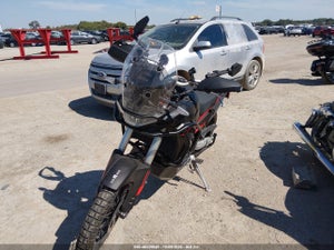 2024 APRILIA TUAREG 660