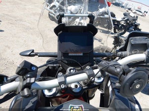 2024 APRILIA TUAREG 660