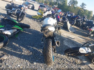 2026 SUZUKI GSX800 F