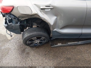 2020 VOLVO XC40 T5 INSCRIPTION