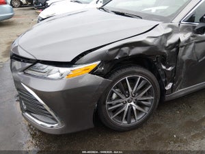 2024 TOYOTA CAMRY XLE