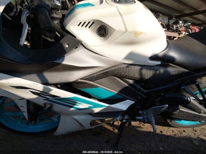 2024 YAMAHA YZFR3 A