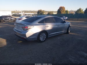 2017 HYUNDAI SONATA HYBRID SE