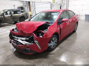 2019 TOYOTA PRIUS XLE