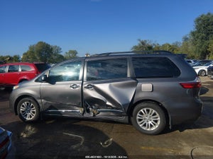 2017 TOYOTA SIENNA XLE 8 PASSENGER