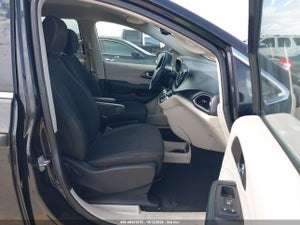 2021 CHRYSLER VOYAGER L