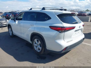 2022 TOYOTA HIGHLANDER LE