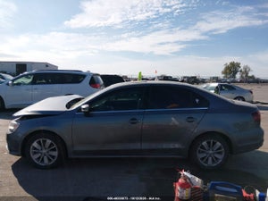 2016 VOLKSWAGEN JETTA 1.4T SE