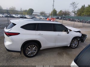 2023 TOYOTA HIGHLANDER PLATINUM