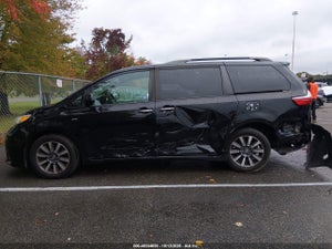 2020 TOYOTA SIENNA LE
