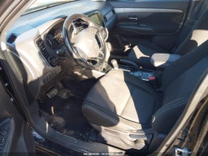 2017 MITSUBISHI OUTLANDER ES