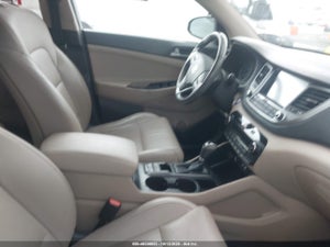 2017 HYUNDAI TUCSON SE PLUS