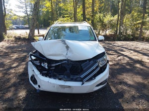 2016 VOLKSWAGEN TIGUAN SE