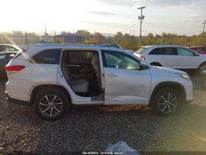 2017 TOYOTA HIGHLANDER XLE