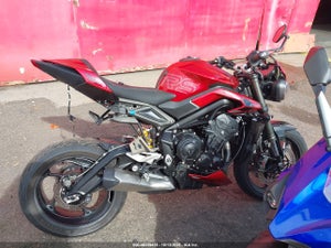2025 TRIUMPH MOTORCYCLE STREET TRIPLE 765 RS