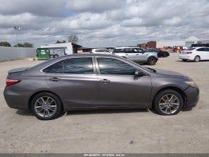2016 TOYOTA CAMRY SE