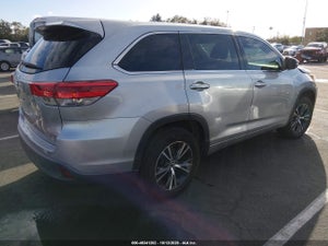 2017 TOYOTA HIGHLANDER LE