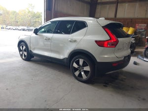 2021 VOLVO XC40 T5 MOMENTUM