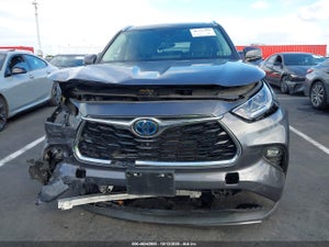 2023 TOYOTA HIGHLANDER HYBRID PLATINUM