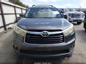 2016 TOYOTA HIGHLANDER XLE V6