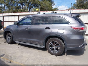 2016 TOYOTA HIGHLANDER XLE V6