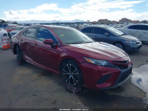 2018 TOYOTA CAMRY SE