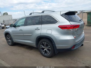 2018 TOYOTA HIGHLANDER LE