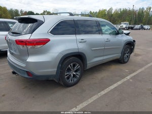 2018 TOYOTA HIGHLANDER LE