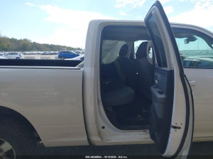 2020 RAM 1500 CLASSIC SLT  4X4 6'4 BOX